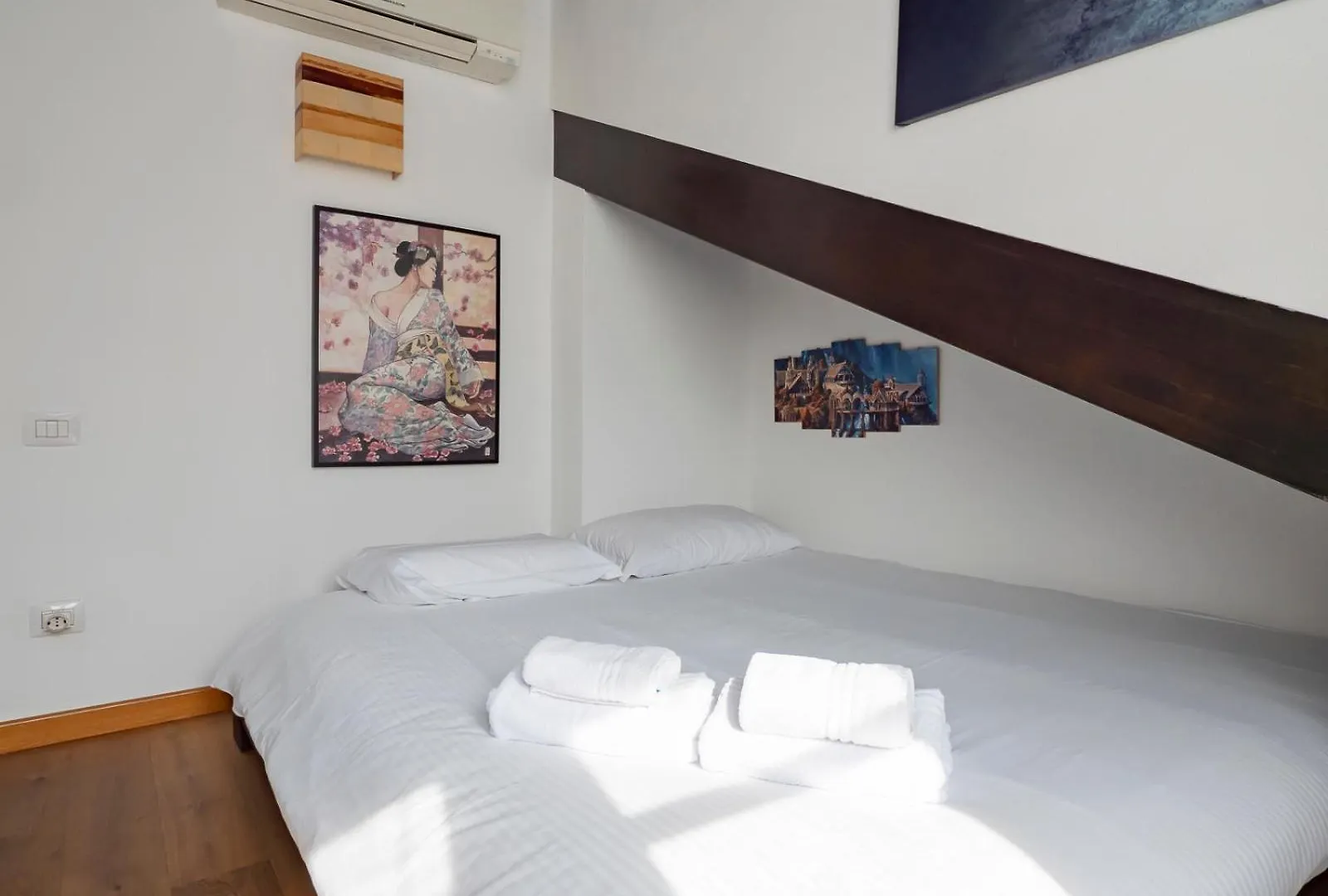 Xenia Apartments - Penthouse In Porta Venezia Milán Italia