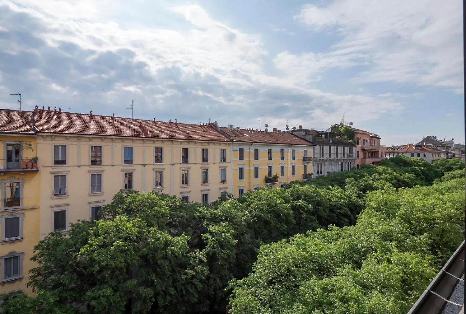 Xenia Apartments - Penthouse In Porta Venezia Milán