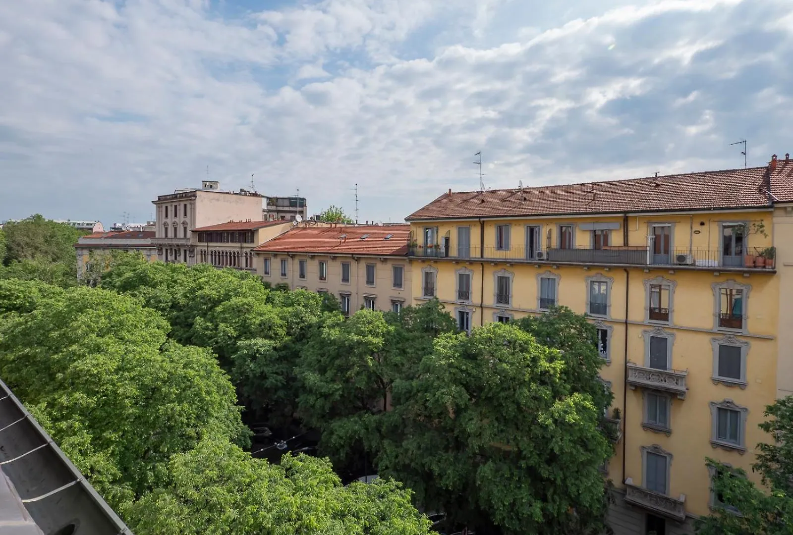 Xenia Apartments - Penthouse In Porta Venezia Milan